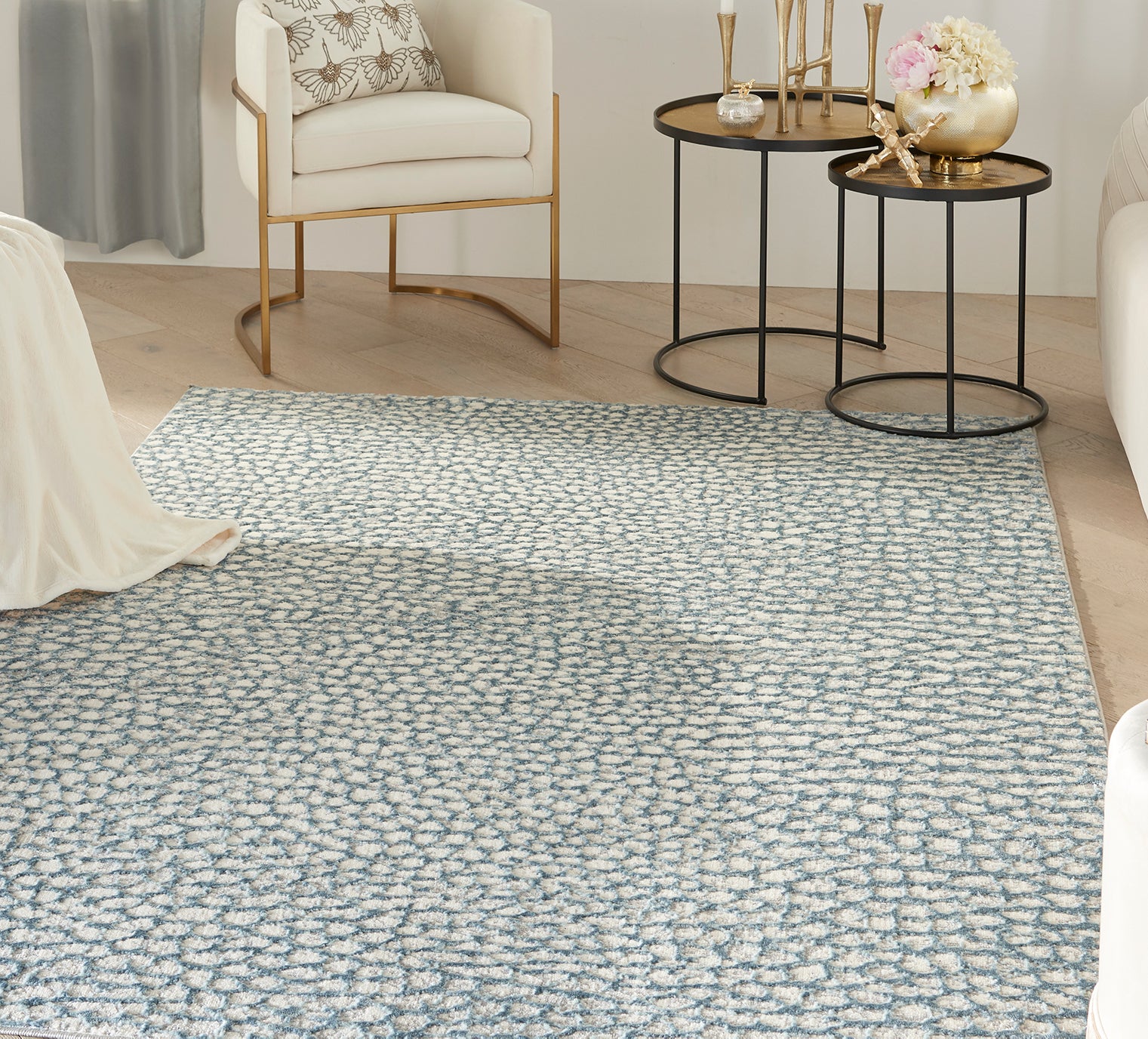 Blue Pebble 5 x 8 Rug – Kane's Furniture