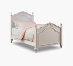 Chantilly White 3 Piece Twin Poster Bed